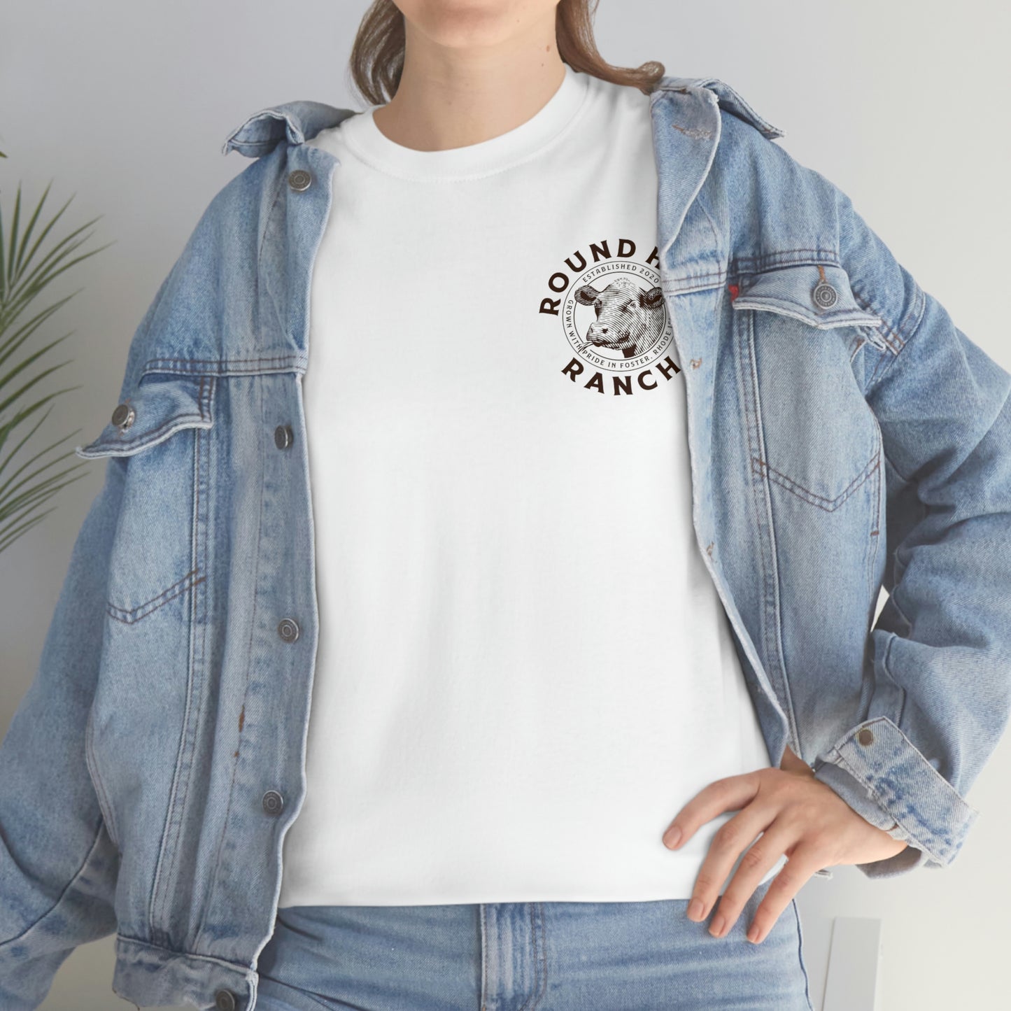 Round Hill Ranch White Cattle Tee